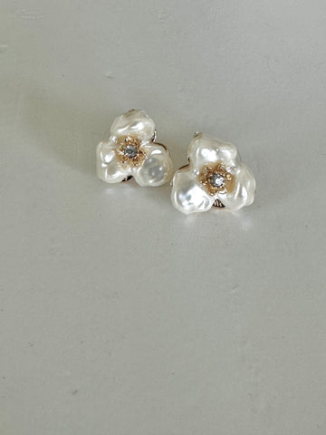 pearl studs-cvps-NEW